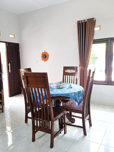 Dining Room 19