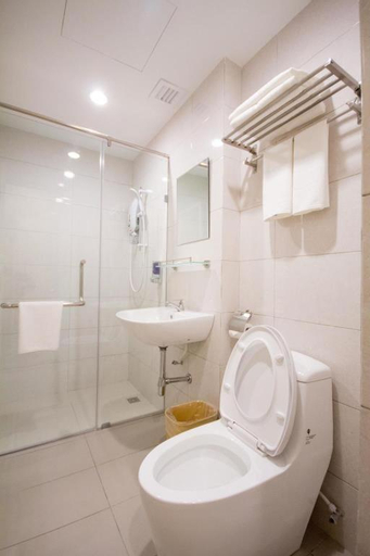 Bathroom 9
