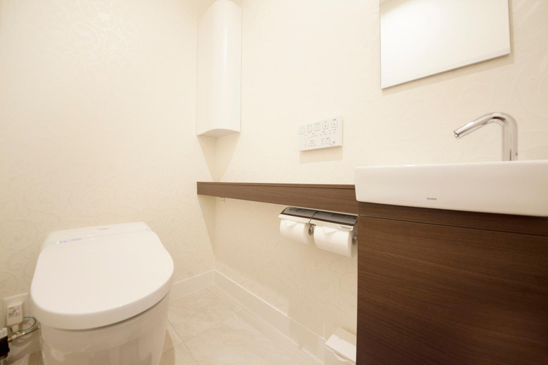 Bathroom 4