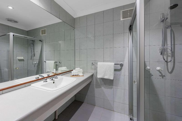 Bathroom 17