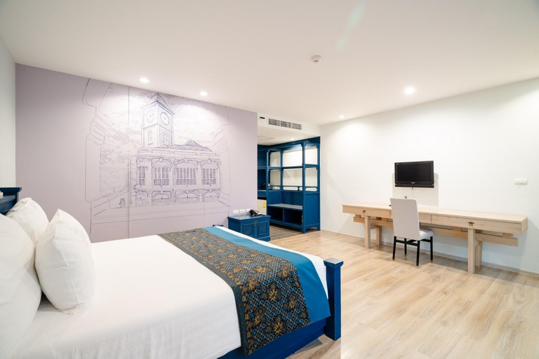 Bedroom 12