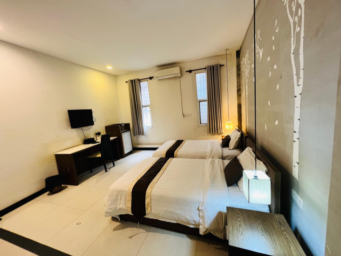 Bedroom 9