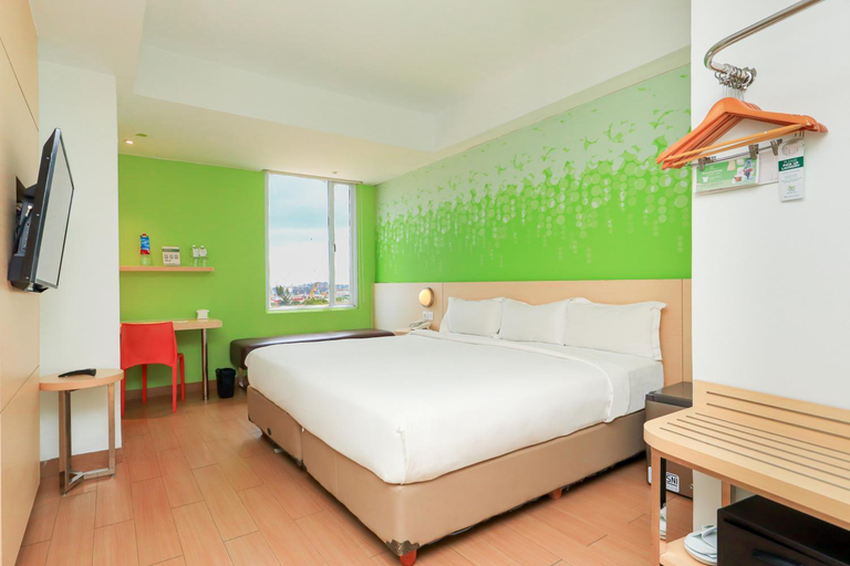 Bedroom 12