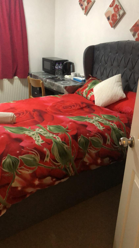 2, 34 Furlong Close Room in a Home, Oxfordshire