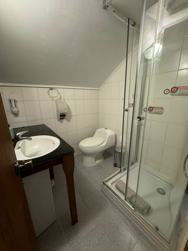 Bathroom 3, Hotel Anttuy, Ñuble