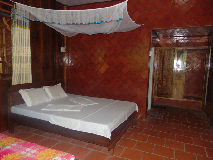 Bedroom 13