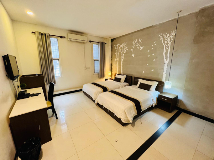 Bedroom 8