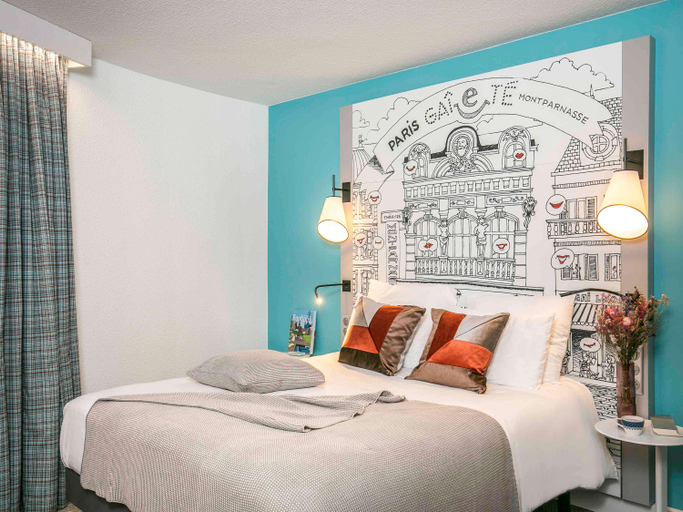 Bedroom 3, Hotel Mercure Paris Centre Gare Montparnasse, Paris