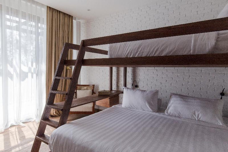 Bedroom 13