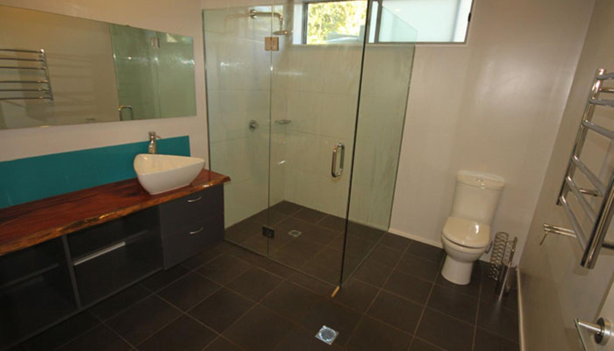 Bathroom 4, Ifieleele Plantation Eco Retreat, Aana Alofi I