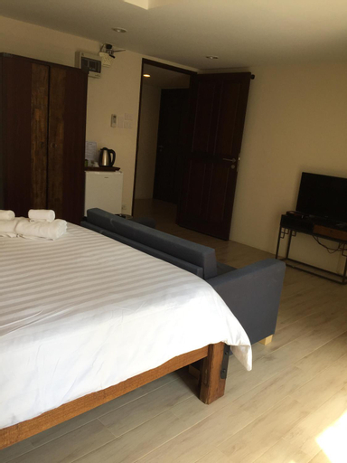 Bedroom 14