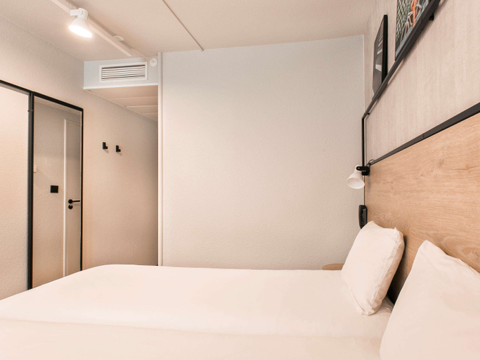 Bedroom 3, ibis Avignon South, Vaucluse