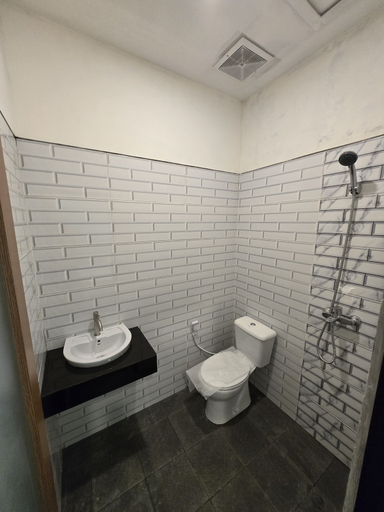 Bathroom 5, Comfort Centre Residence Solo, Solo