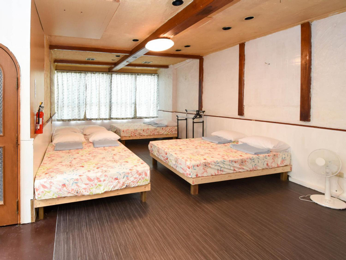 Bedroom 1, 5 minutes walk to Kokusai Street [Simple Stay Makishi], Naha