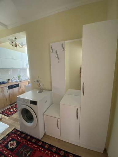 Bathroom 3, Evis house, Tiranës