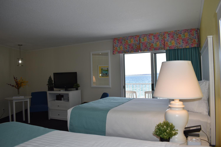 Bedroom 3, The Breakers Resort, Mackinac
