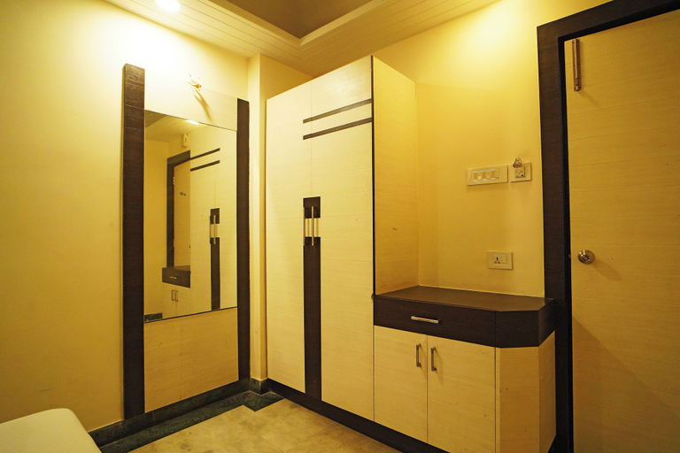 Others 1, Hotel Sonargaon, Kolkata