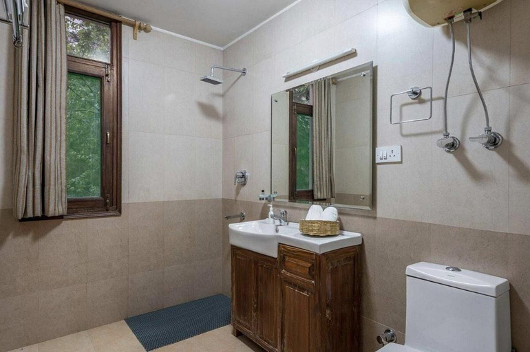 Bathroom 3, The Bear Creek Luxury 2BHK Villa Manali, Kullu