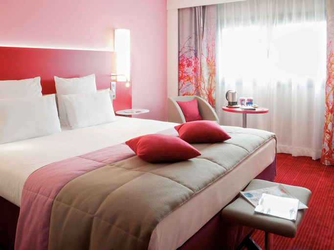 Bedroom 4, Mercure Paris Montmartre Sacré-Coeur Hotel, Paris