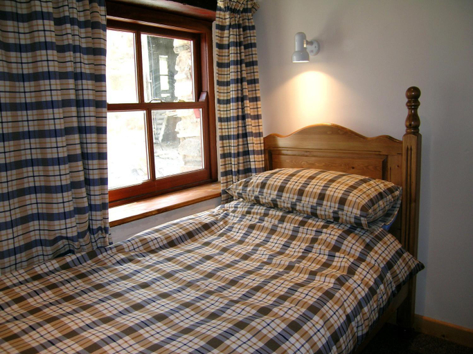 Bedroom 2, Ty Cariad, Pembrokeshire