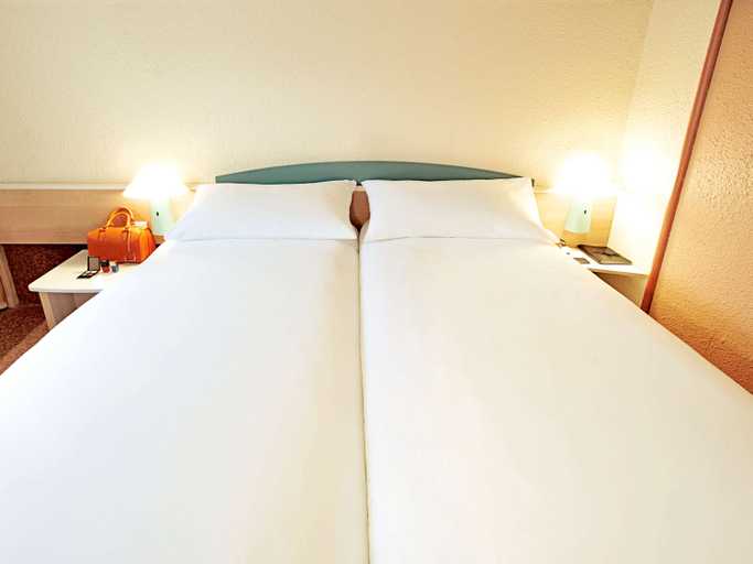 Bedroom 5, ibis Amboise, Indre-et-Loire