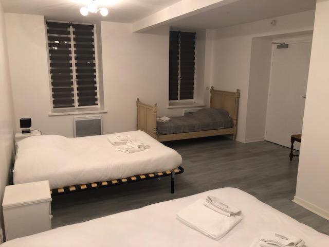 Bedroom 3, Hotel Restaurant Les Gorges De Chouvigny, Allier