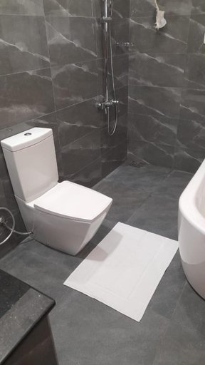 Bathroom 3, Oruwa Turtle Beach Villa, Balapitiya