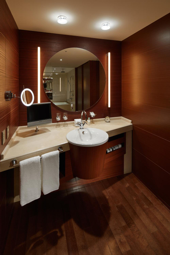 Bathroom 3