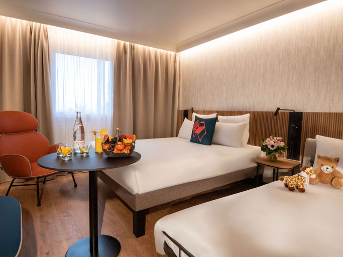 Bedroom 3, Novotel Nice Arénas Airport, Alpes-Maritimes