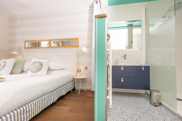 Bedroom 3, Hotel-Spa et Residence Les Anges , Finistère
