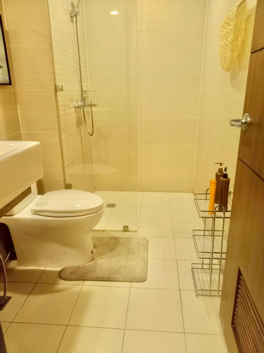 Bedroom 4, Condo Unit in BGC Taguig Manila with FREE Covered Parking & WiFi, Taguig