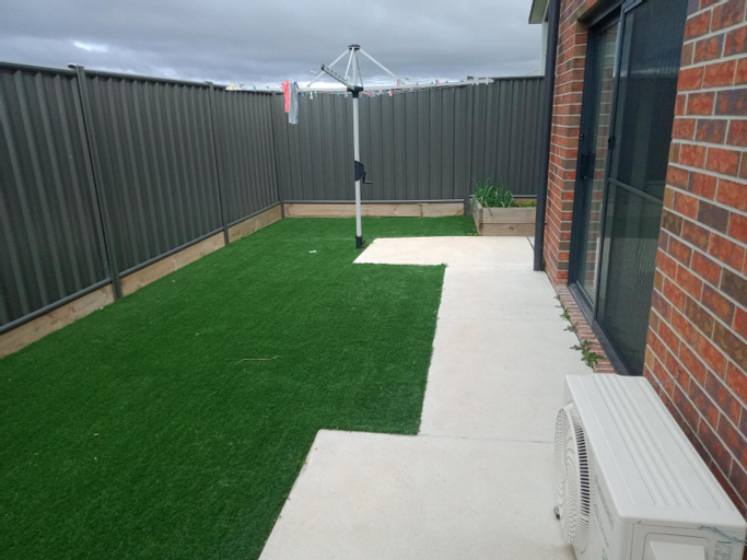 Exterior & Views 3, Brand new self-contained one bedroom unit, Queanbeyan