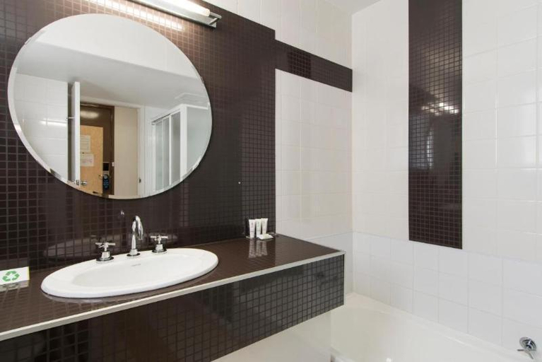 Bathroom 21