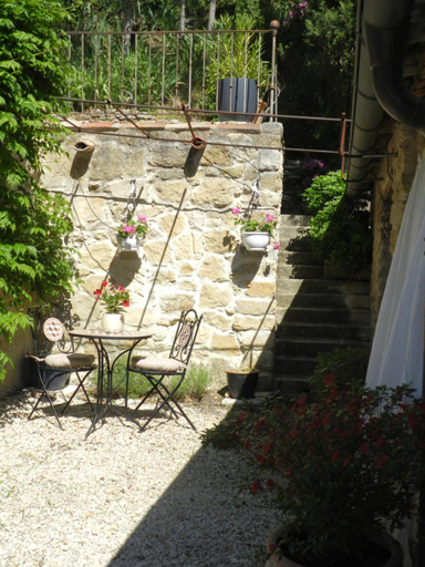 Others 3, Les Acanthes, Vaucluse