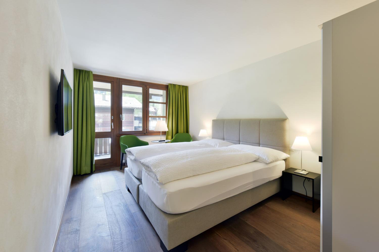 4, Hotel Krone Lenk, Obersimmental