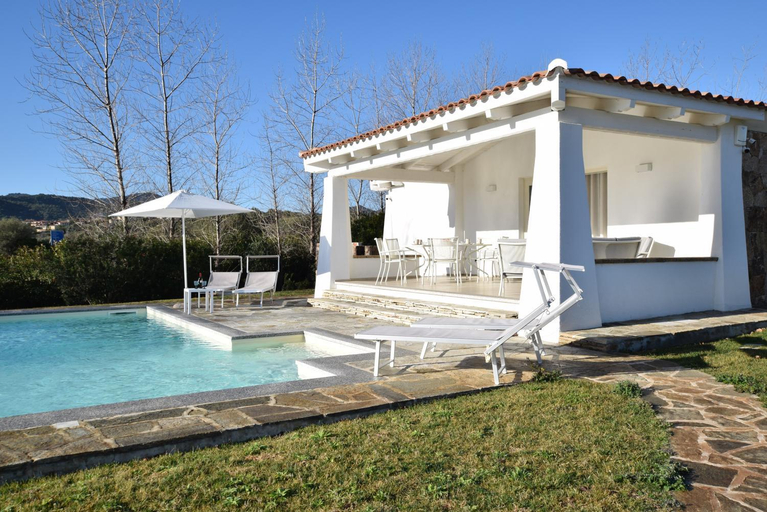Others 3, Villa Helios, Nuoro