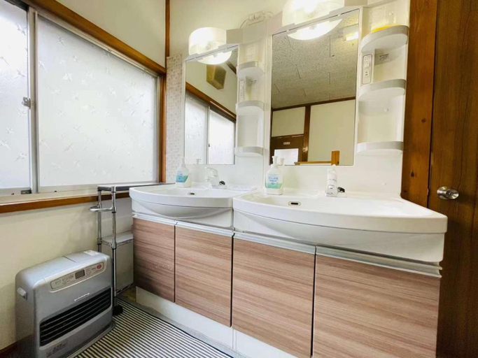 Bathroom 3, 悠客山荘, Minamiuonuma