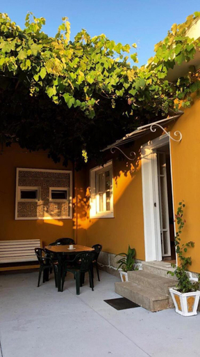 Others 5, Hostel das Flores, Matosinhos