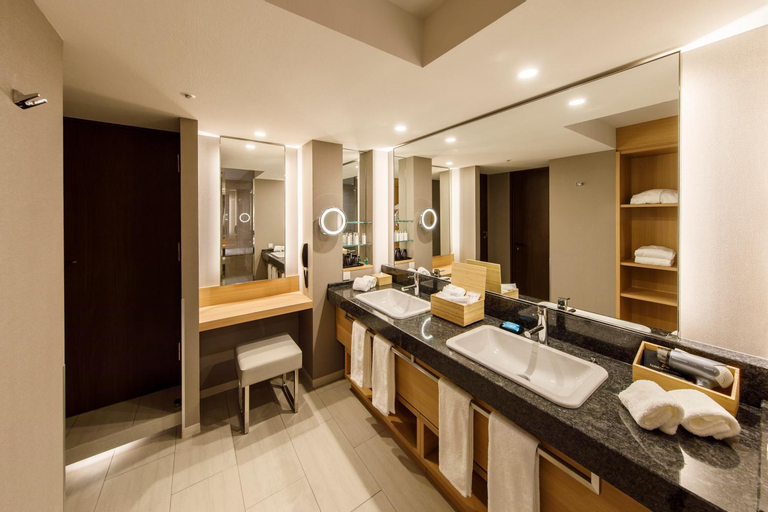 Bathroom 4