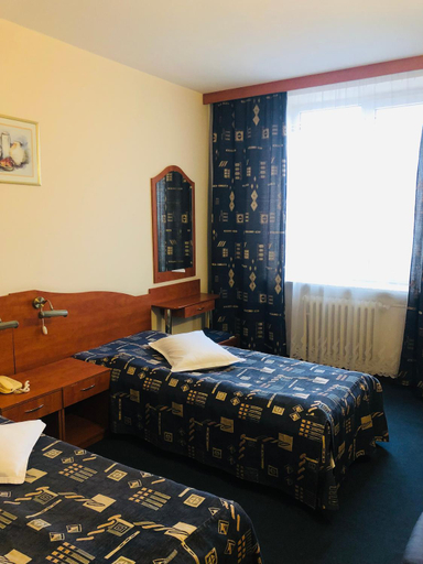Bedroom 3, HOTEL MUNTENIA, Campina