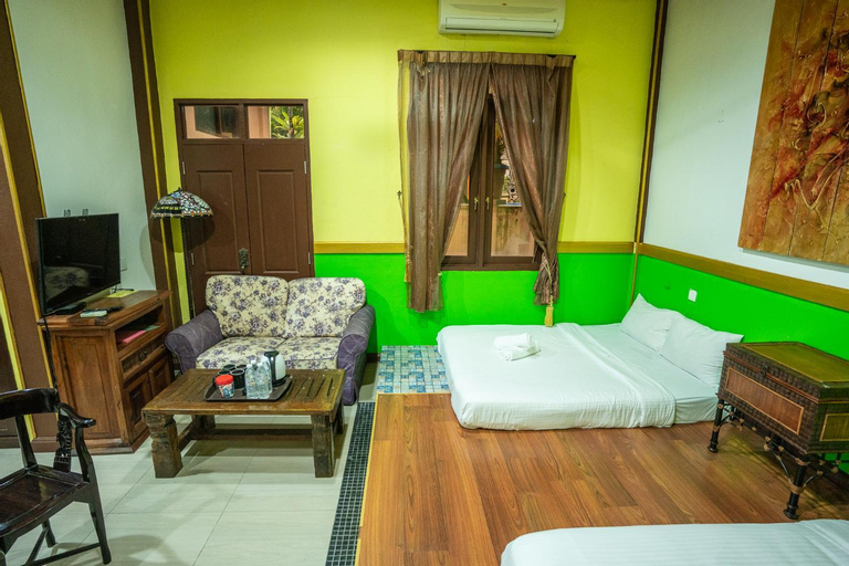 Bedroom 25