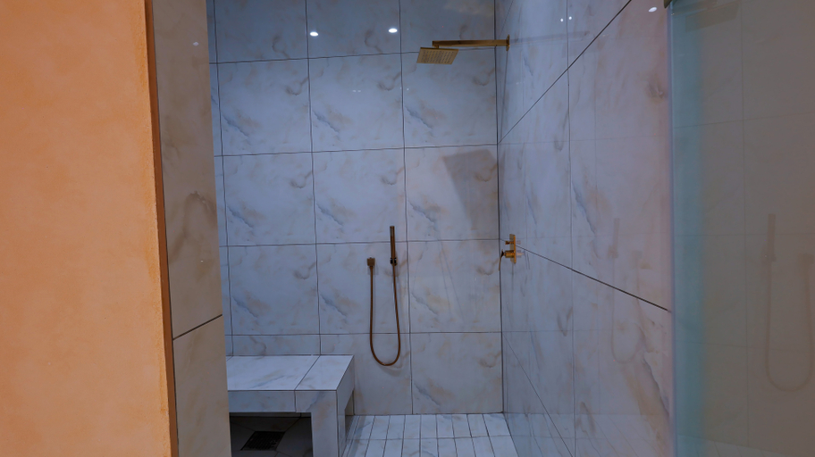 Bathroom, Qurtuba Resort And Events, City of Johannesburg