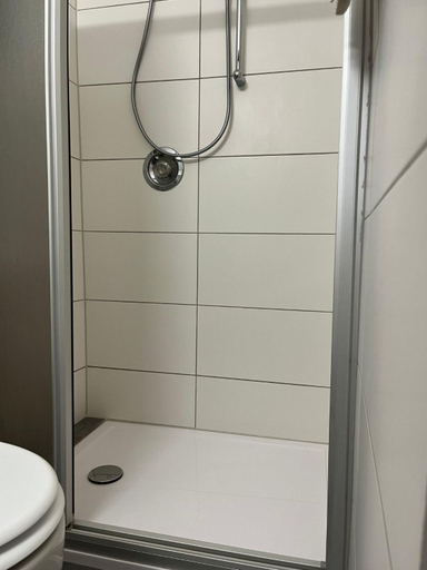 Bathroom 2, Hotel Post 11, Braunau am Inn