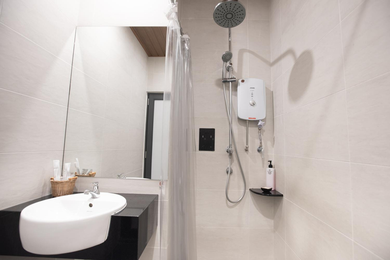 Bathroom 8