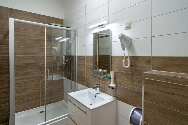 Others 5, Inter Hotel, Debrecen