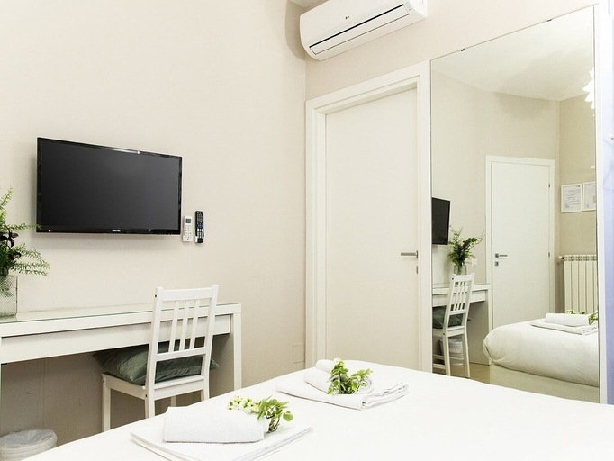 Bedroom 4, B&B Casetta Roma, Rome