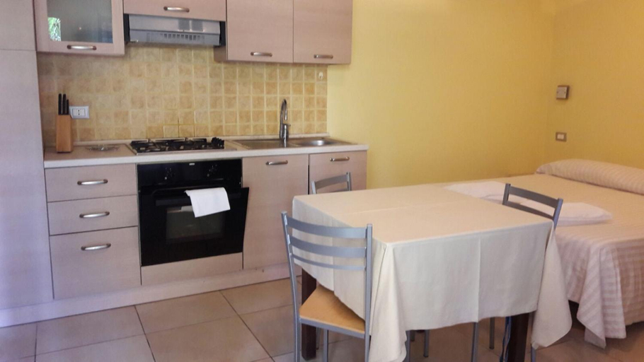 Dining Room 8