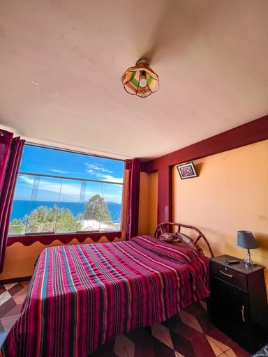 Others 4, Hostal Sol y Lago, Manco Kapac