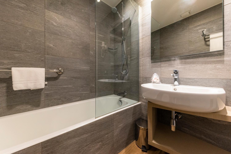 Bathroom 6