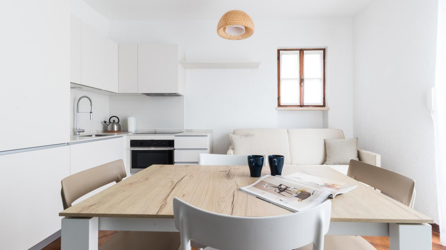 Dining Room 17